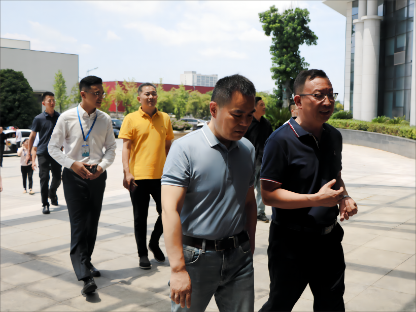 中国·太阳成tyc7111cc(集团)有限公司-官方网站